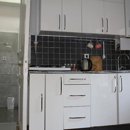Апартаменты For Those Who Want To Be Close To Beyoglu Istiklal Street Стамбул Экстерьер фото
